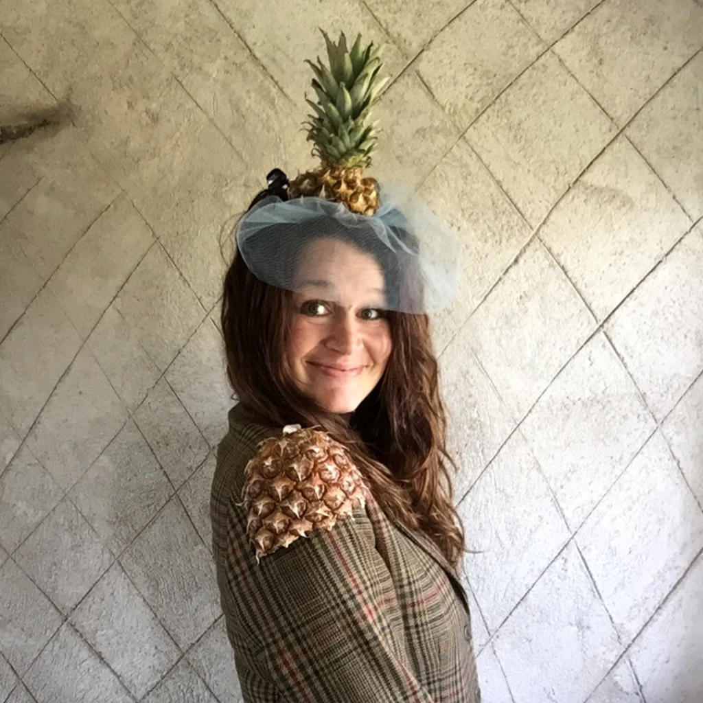 blogger Ulla Lake wearing a tropical pineapple fascinator diy craft
